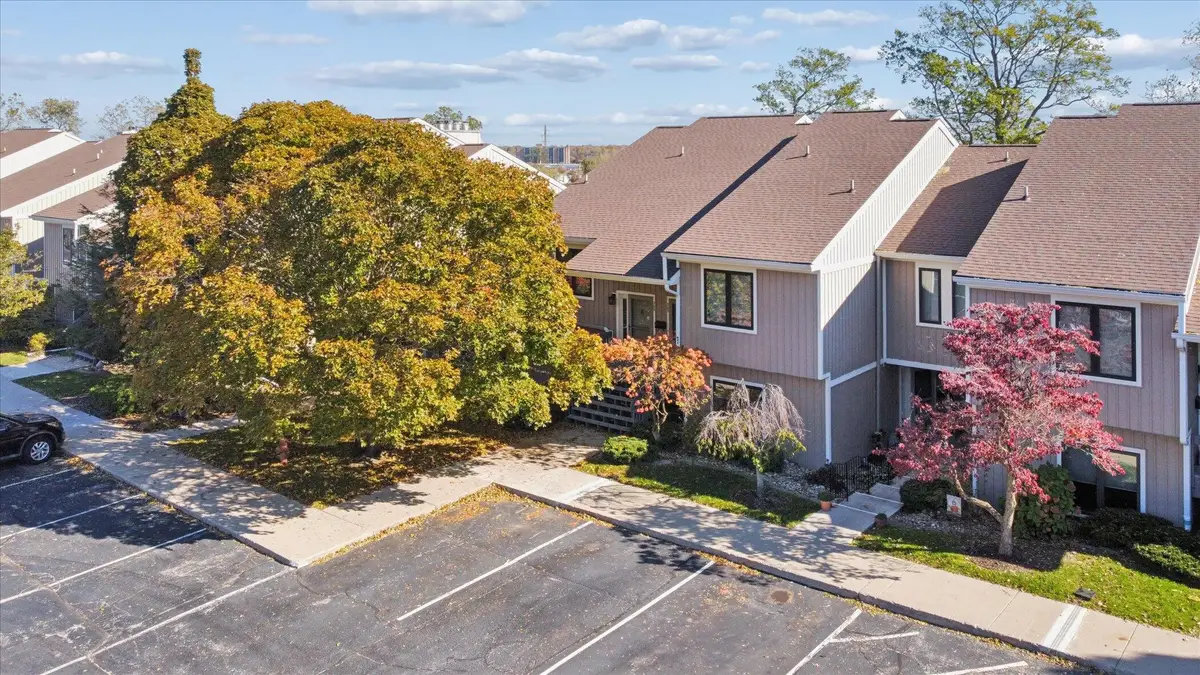 205 Wayne Street, Saint Joseph, MI 49085 - Image #1