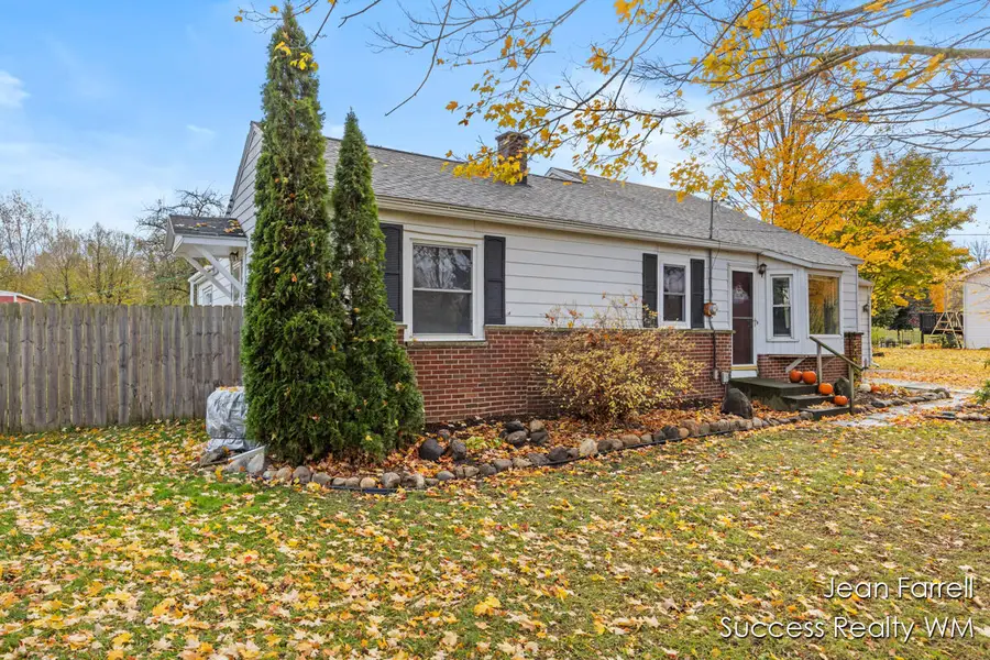 1069 108th Street Sw, Byron Center, MI 49315 - Image #3