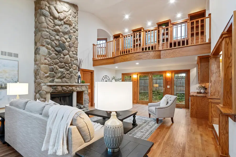 28190 Wildwood Trail, Farmington Hills, MI 48336 - Image #3