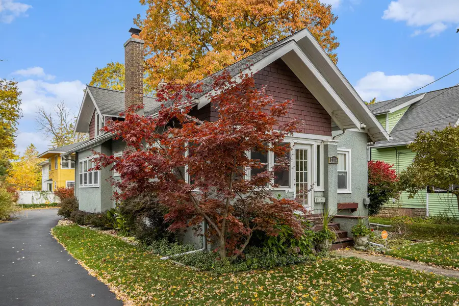 2108 Oakland Drive, Kalamazoo, MI 49008 - Image #2