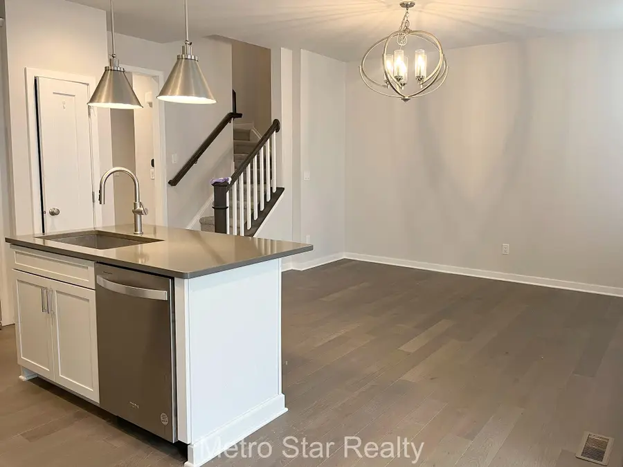 2901 Corston Road, Ann Arbor, MI 48105 - Image #3