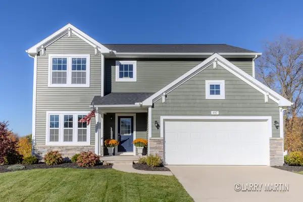 697 Sun Stone Drive Sw, Byron Center, MI 49315