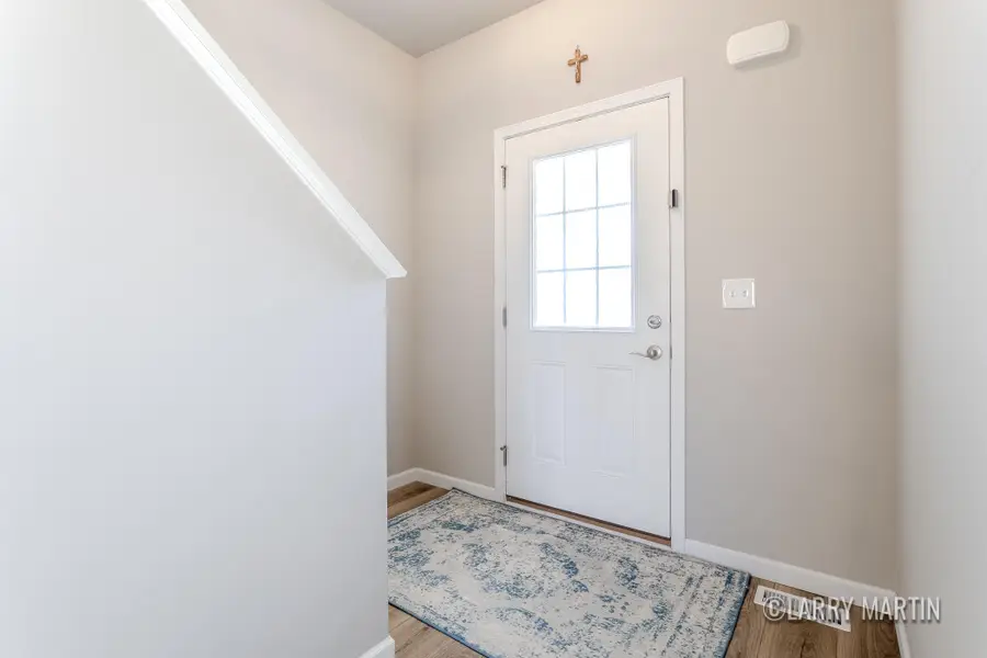 697 Sun Stone Drive Sw, Byron Center, MI 49315 - Image #2