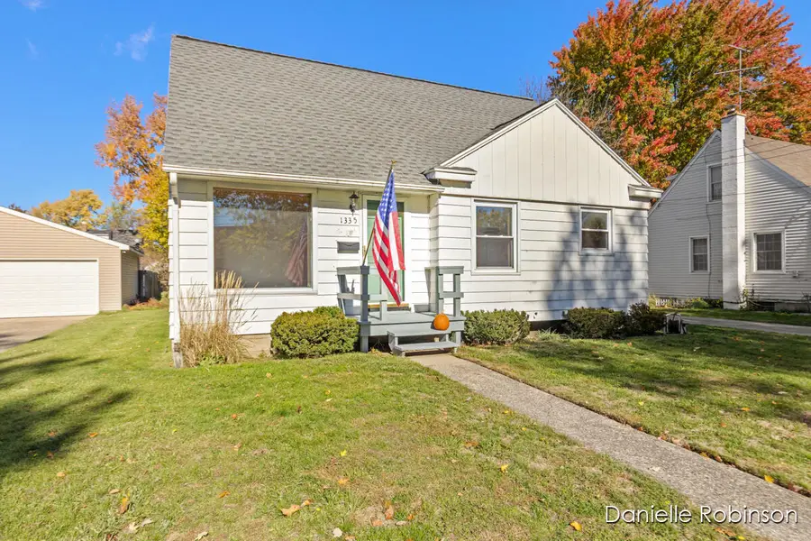 1335 Northlawn Street Ne, Grand Rapids, MI 49505 - Image #3
