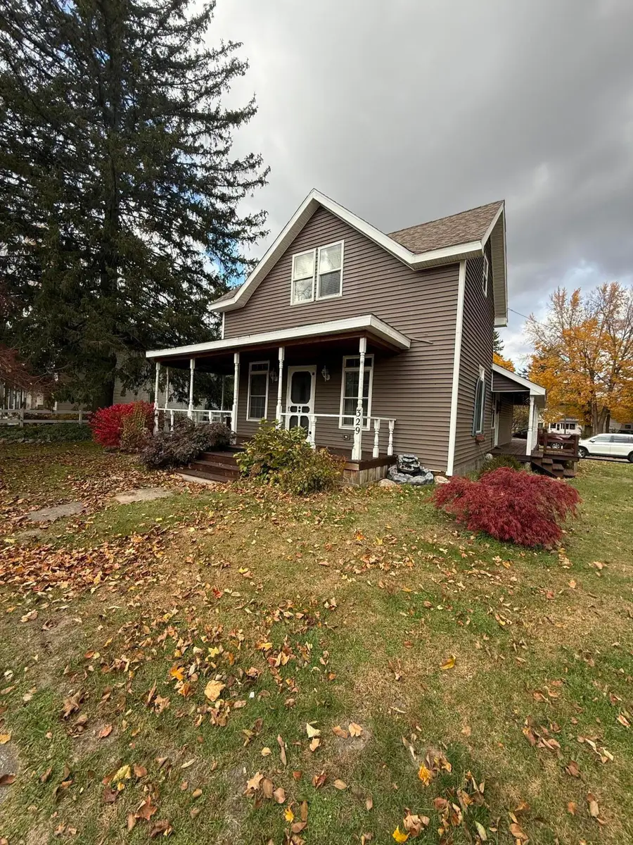 329 E St Joseph Street, Lawrence, MI 49064 - Image #3