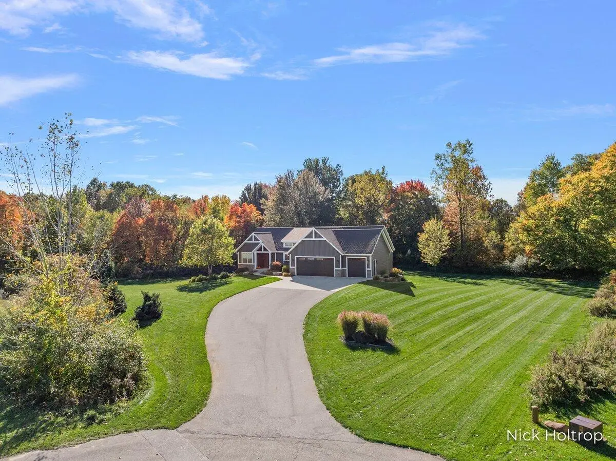 6131 Deertrail Court, Hudsonville, MI 49426 - Image #1