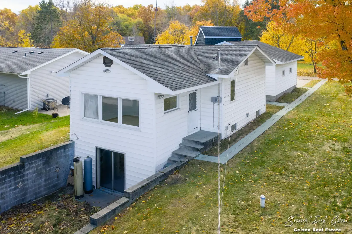 318 S Turk Lake Drive, Greenville, MI 48838 - Image #1