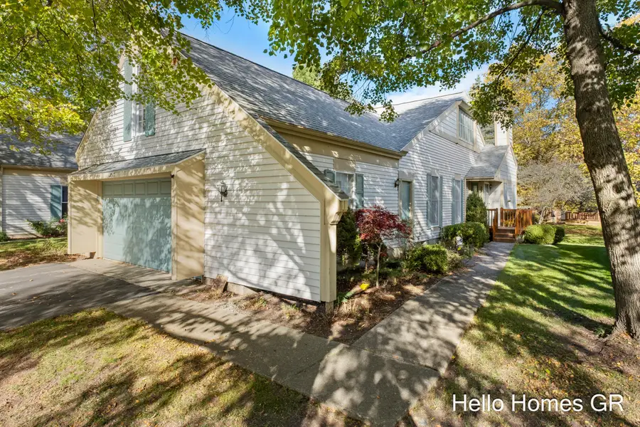 2317 Edington Drive Se, Grand Rapids, MI 49508 - Image #2