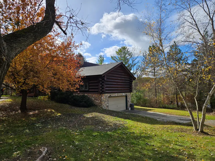 121 Davis Lake Road, Lapeer, MI 48446 - Image #3