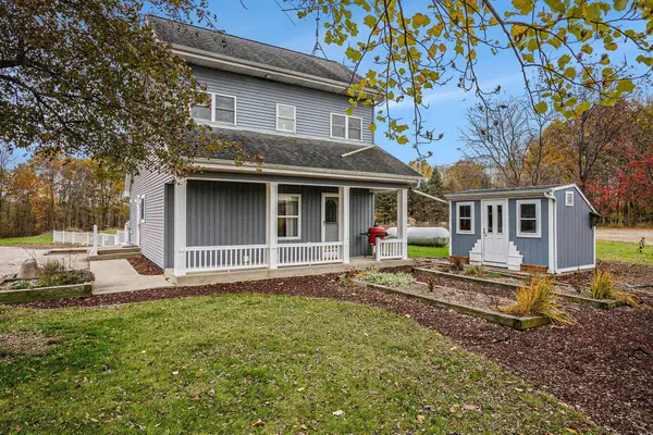 16724 S 15th Street, Schoolcraft, MI 49087