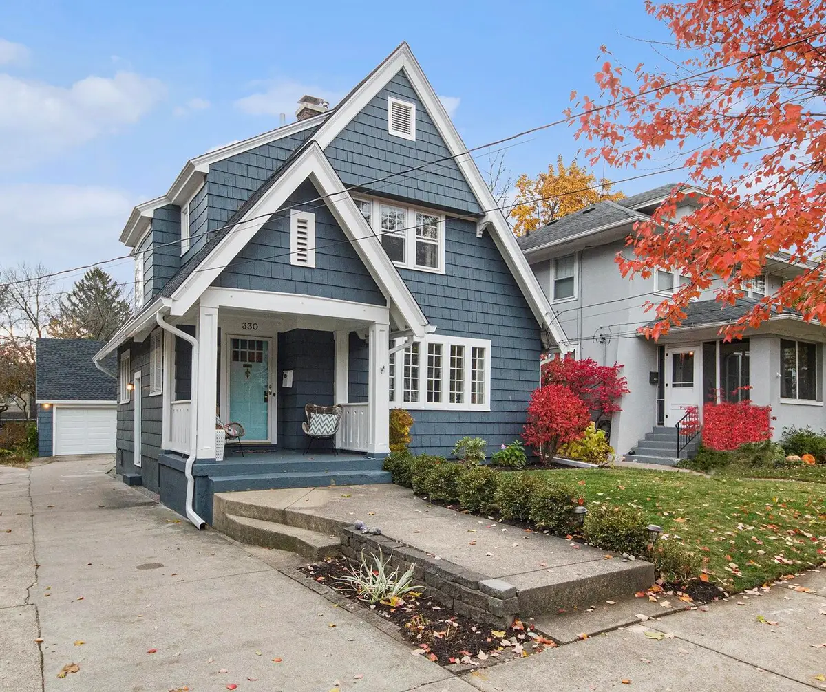 330 Rosewood Avenue Se, East Grand Rapids, MI 49506 - Image #1