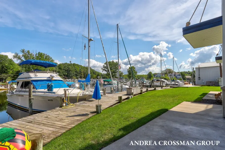 1 Bailey Avenue #1, South Haven, MI 49090 - #3