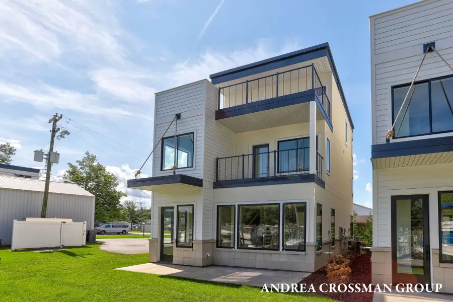 1 Bailey Avenue #2, South Haven, MI 49090 - Image #3