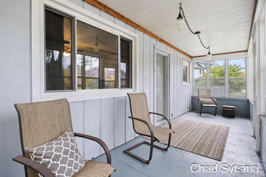 1044 Van Buren Avenue Nw, Grand Rapids, MI 49504 - Image #3