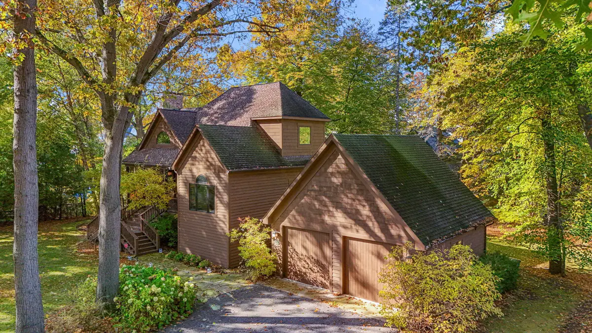 11515 Riviera Drive, New Buffalo, MI 49117 - Image #1