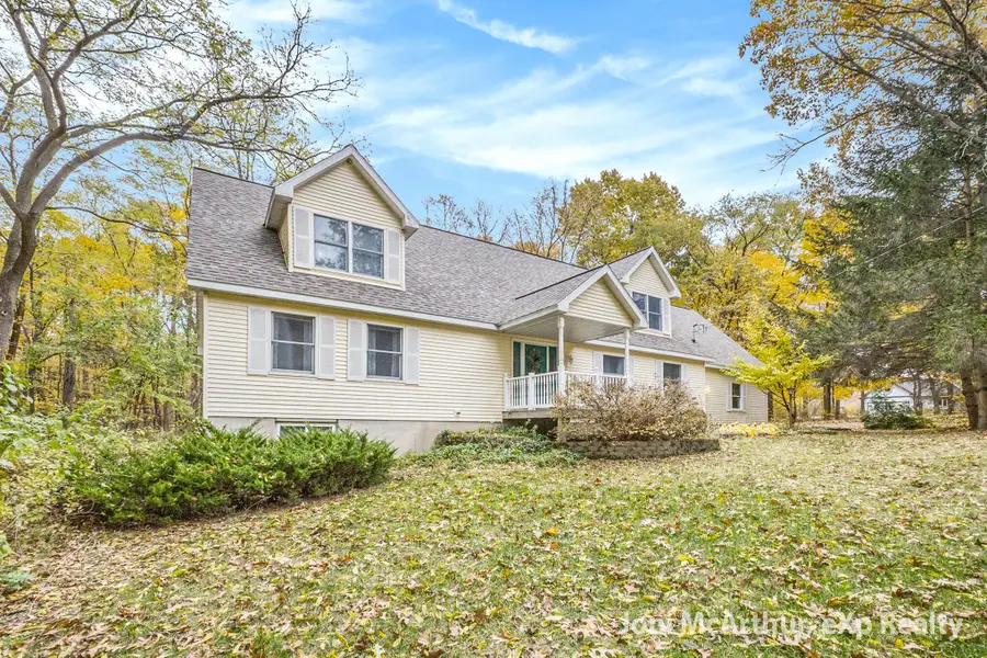 7504 Lincoln Lake Road Ne, Belding, MI 48809 - Image #3