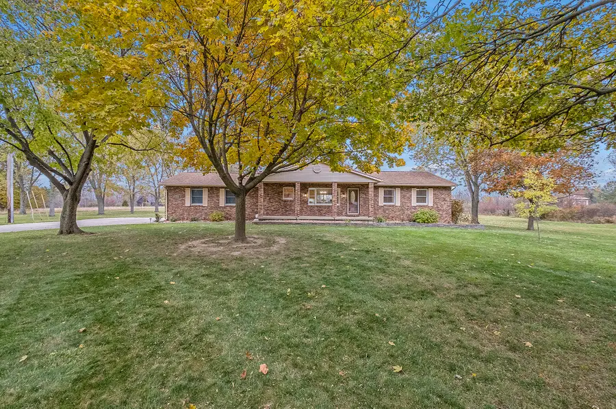5091 S Belsay Road, Grand Blanc, MI 48439 - Image #2