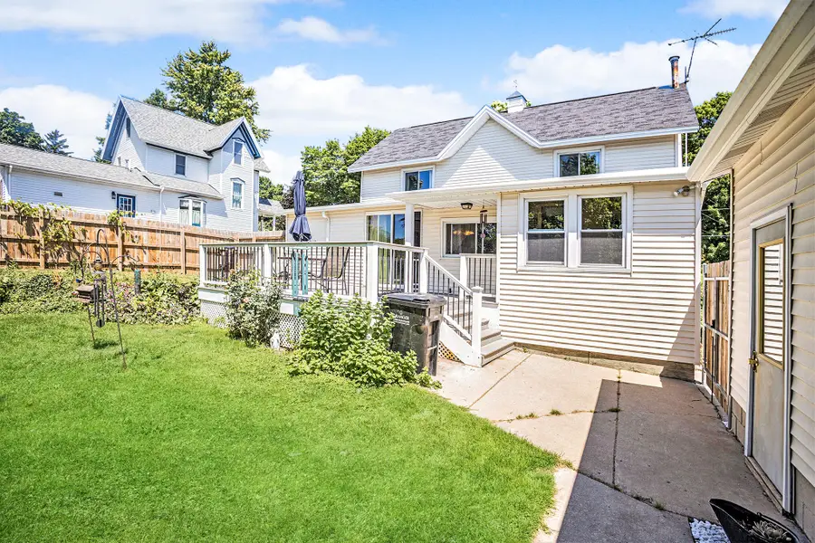 96 E Waterloo Street Nw, Casnovia Township, MI 49318 - Image #2