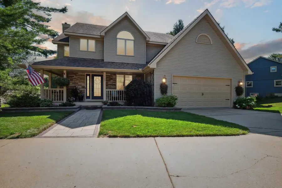 727 Tanbark Drive, Dimondale, MI 48821 - Image #2