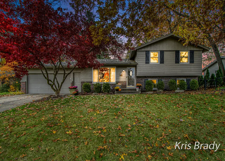 6206 Capitan Drive Se, Grand Rapids, MI 49546 - Image #2