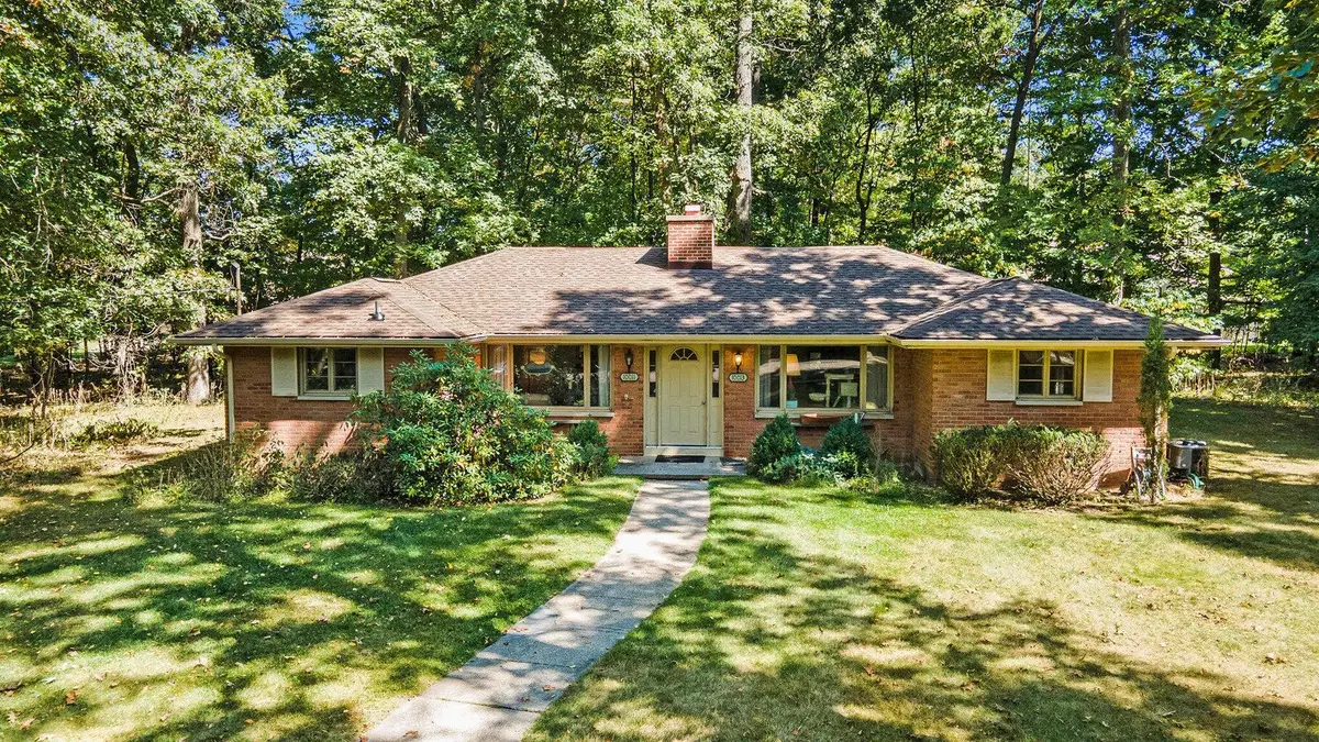 10011 Lloy Street, Portage, MI 49024 - Image #1