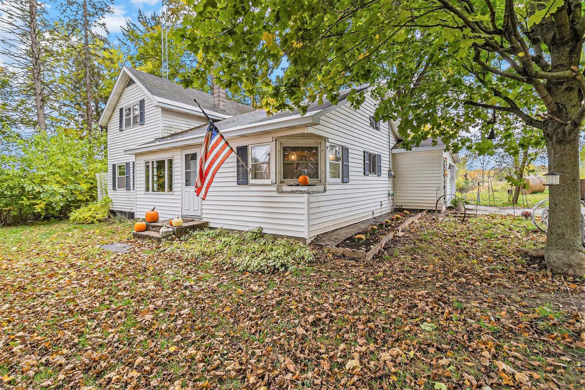 2577 S Custer Rd Road, Custer, MI 49405 - Image #1