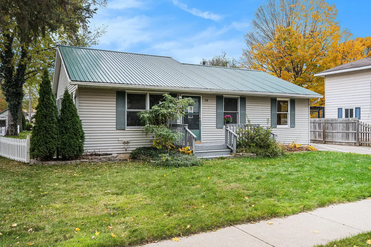 218 S Robinson Street, Schoolcraft, MI 49087 - Image #1
