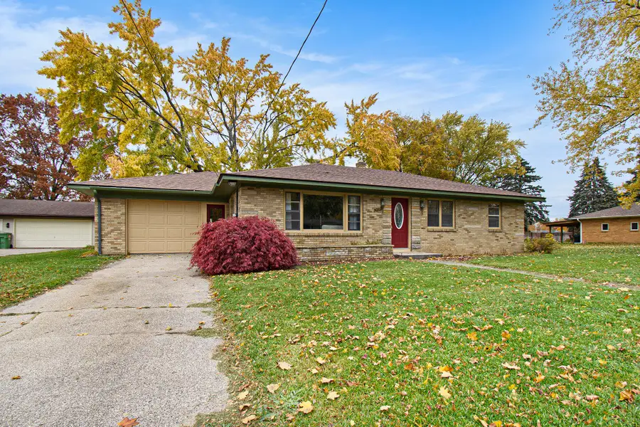 4303 Billmar Street Sw, Grandville, MI 49418 - Image #2