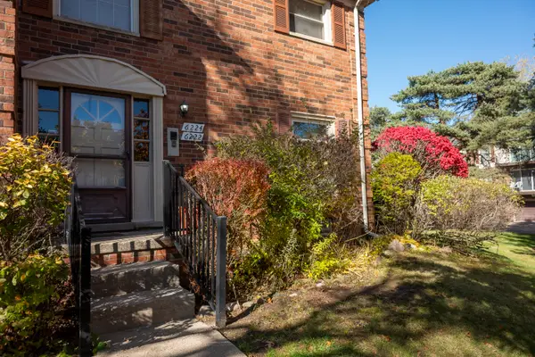 6222 Pepper Hill Street, West Bloomfield, MI 48322