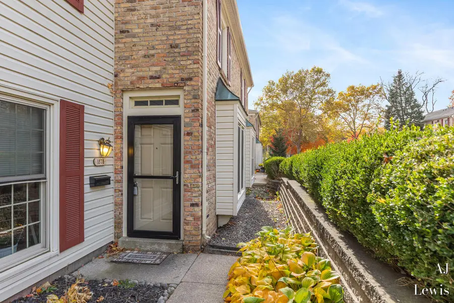 1878 Georgetown Drive Se, Grand Rapids, MI 49506 - Image #2