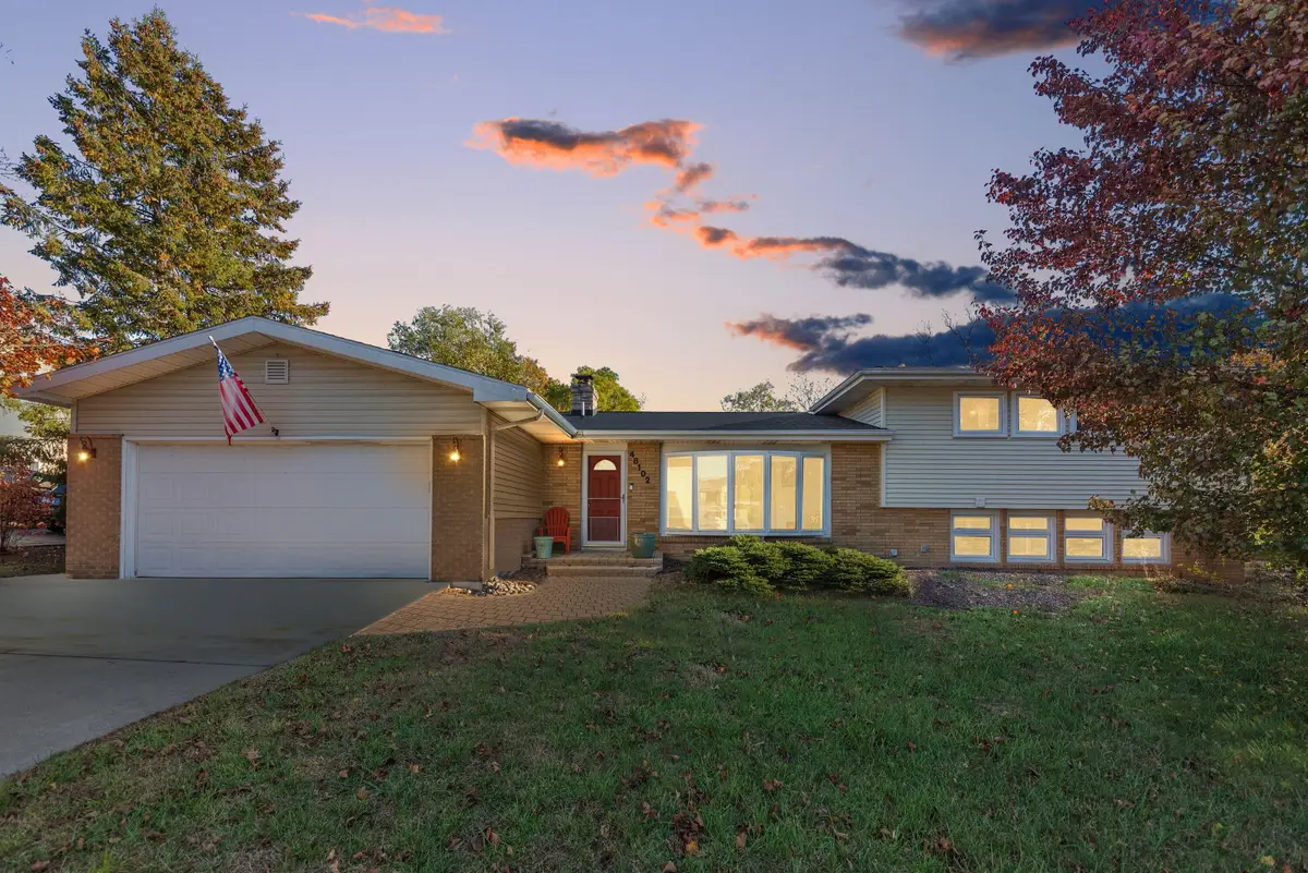 48102 W Mckean Drive, New Buffalo, MI 49117 - Image #1