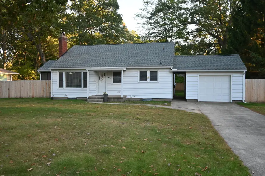 1947 Spencer Drive, Norton Shores, MI 49441 - Image #2