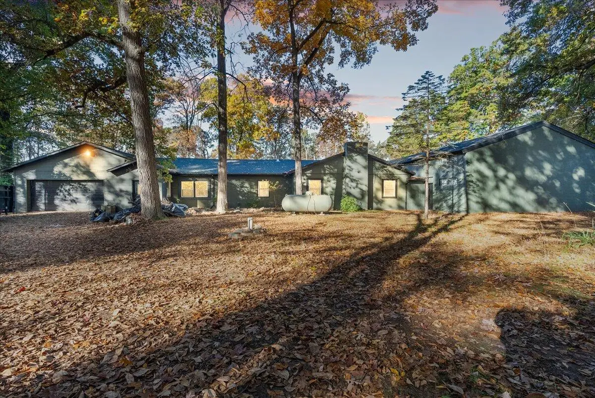 5323 Ann Arbor Road, Jackson, MI 49201 - Image #1