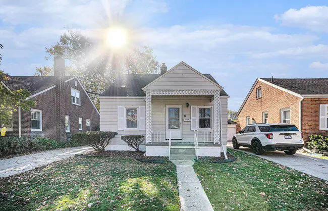 21824 Colony Street, Saint Clair Shores, MI 48080 - Image #3