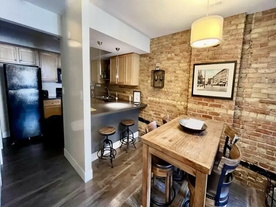 52 Monroe Center Street Nw #B, Grand Rapids, MI 49503 - Image #2