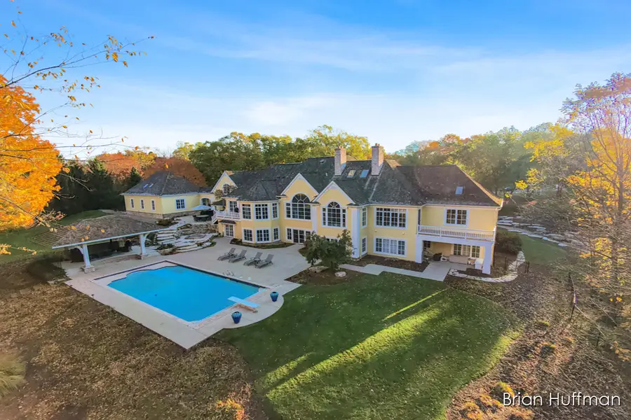 6029 Hillsborough Court Sw, Grandville, MI 49418 - Image #3