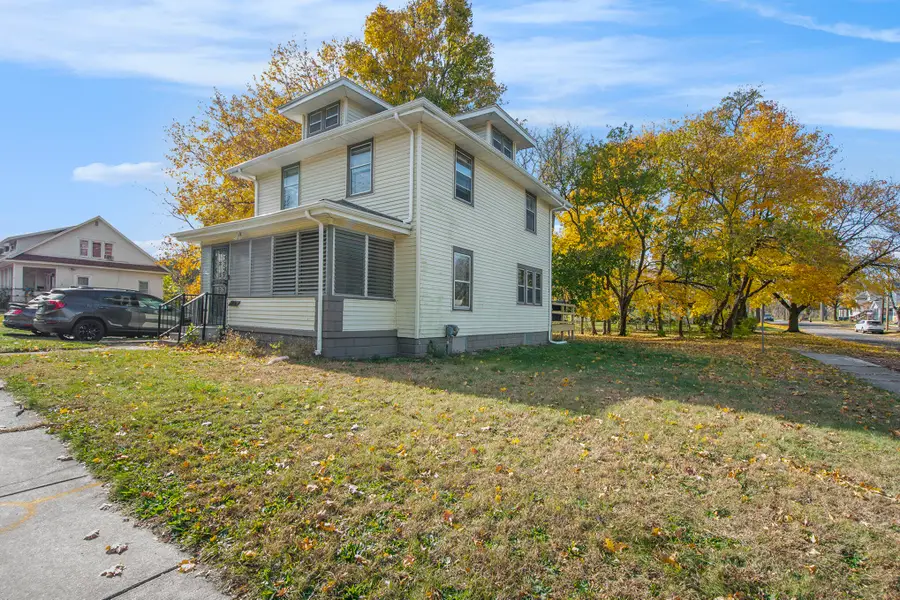 1402 Carl Breeding Way, Jackson, MI 49203 - Image #3