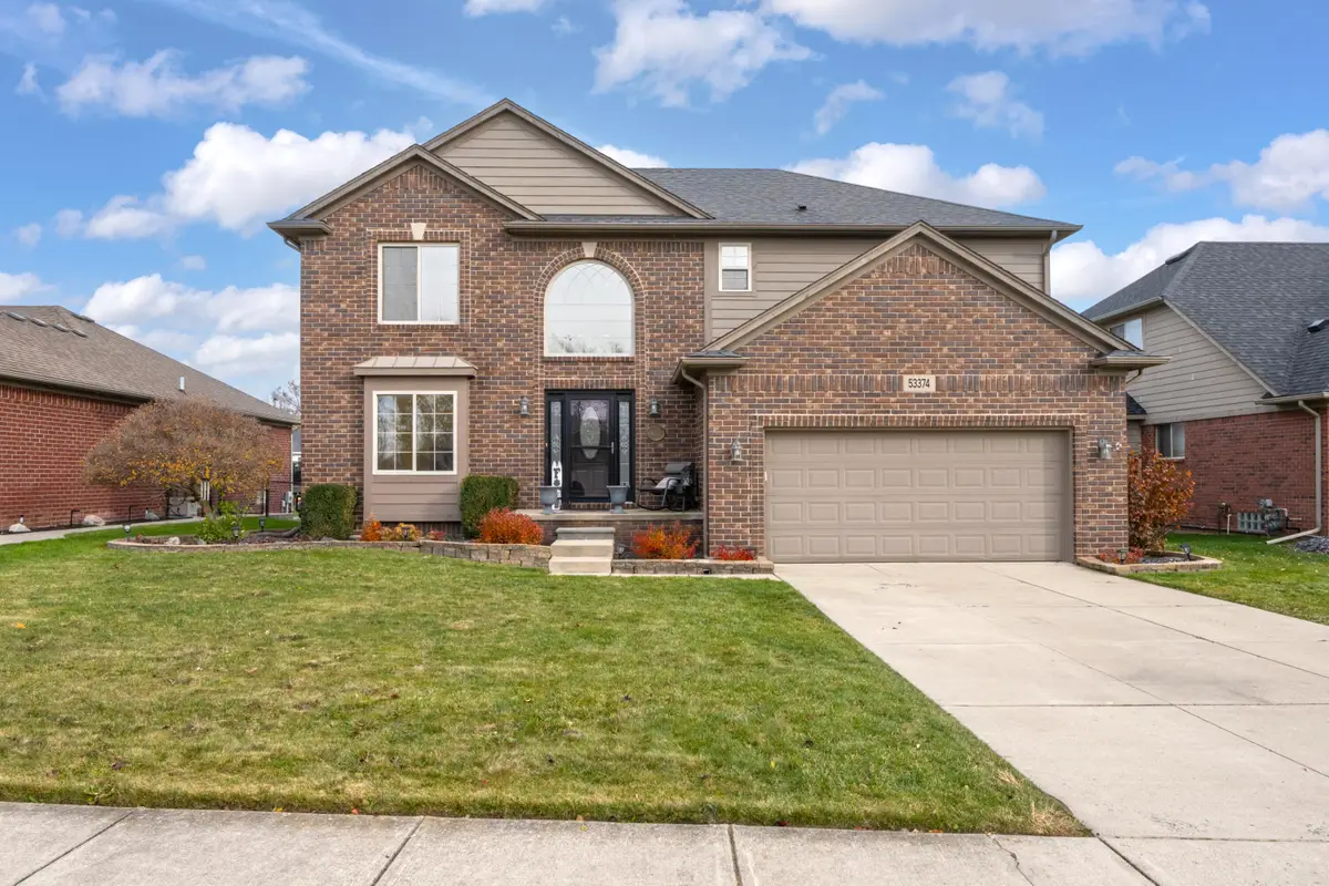 53374 Crawford Drive, New Baltimore, MI 48051 - Image #1