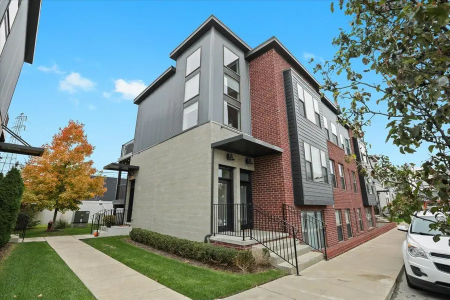 1220 Diamond Court #E, Royal Oak, MI 48067 - Image #2