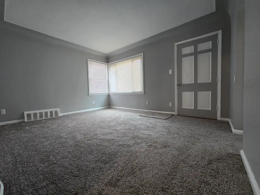 4506 Syracuse Street, Dearborn Heights, MI 48125 - Image #3