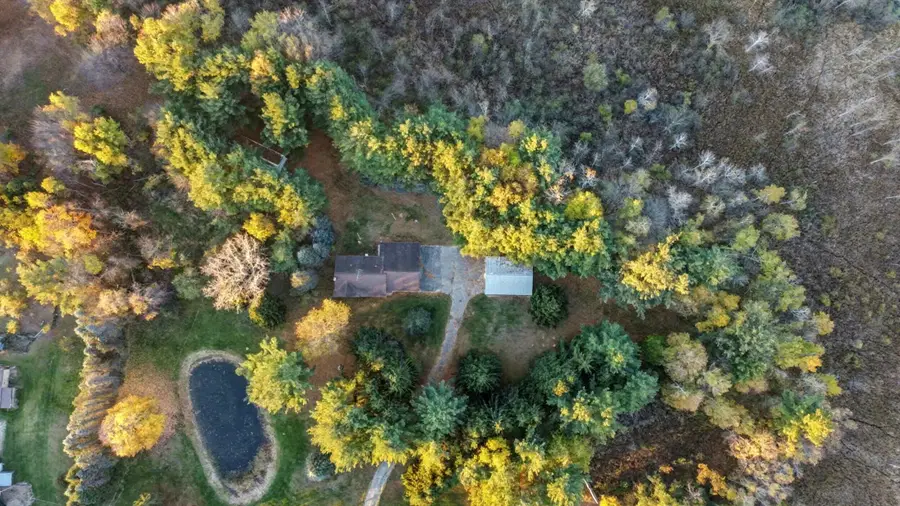 229 E Howard City Edmore Road, Edmore, MI 48829 - Image #2