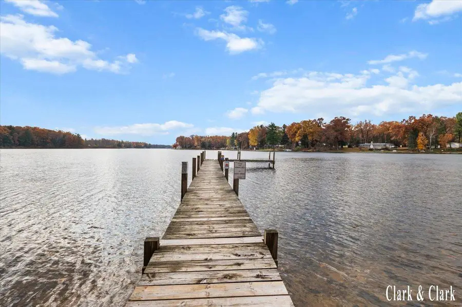 7819 E Chickasaw Trail, Branch, MI 49402 - Image #2