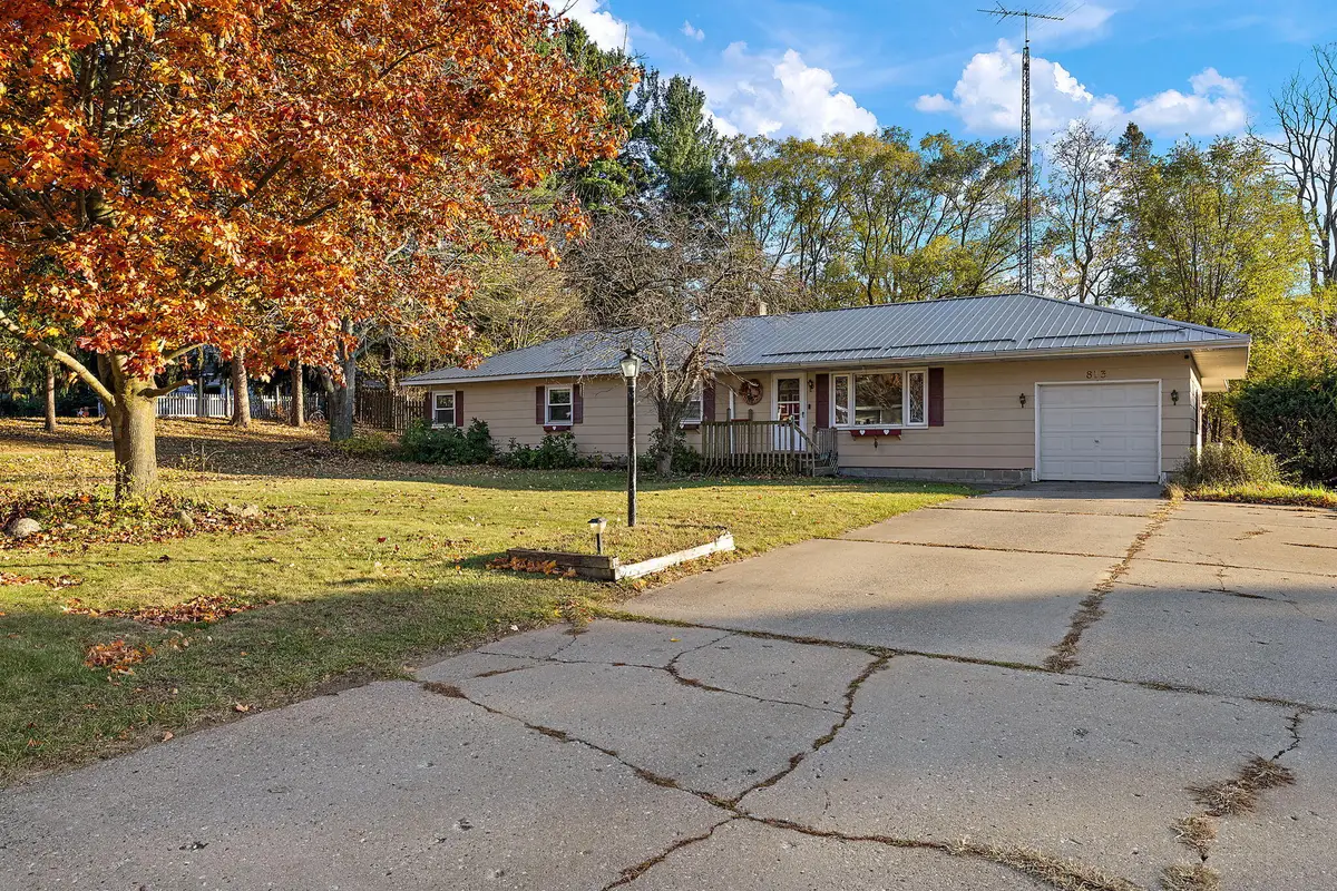 813 E Alice Street, Whitehall, MI 49461 - Image #1