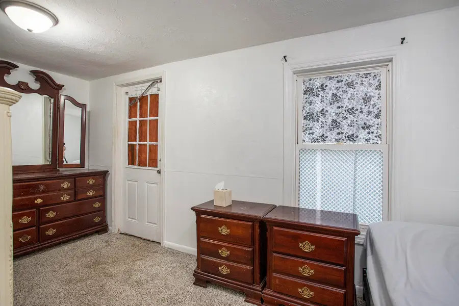 196 N Gardner Avenue, Battle Creek, MI 49037 - Image #2