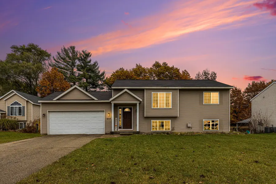 605 Birch Run Street, Howard City, MI 49329 - Image #2