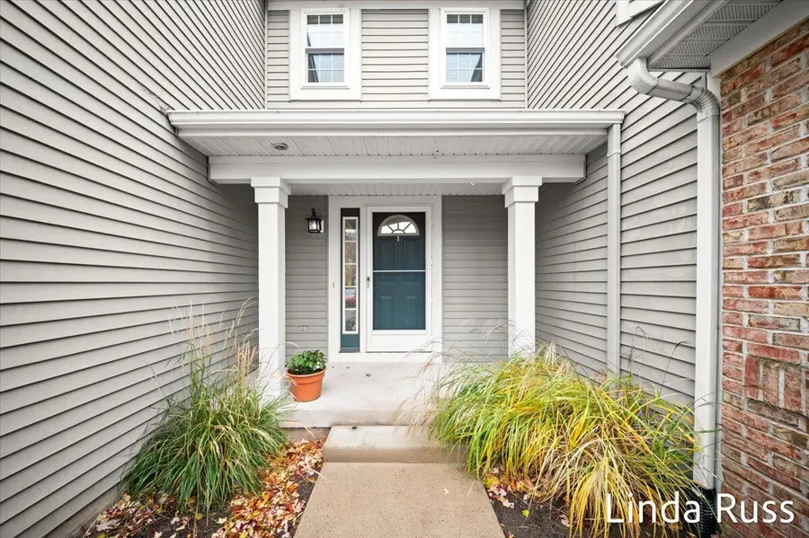 3765 Old Elm Drive Se #11, Kentwood, MI 49512 - Image #2