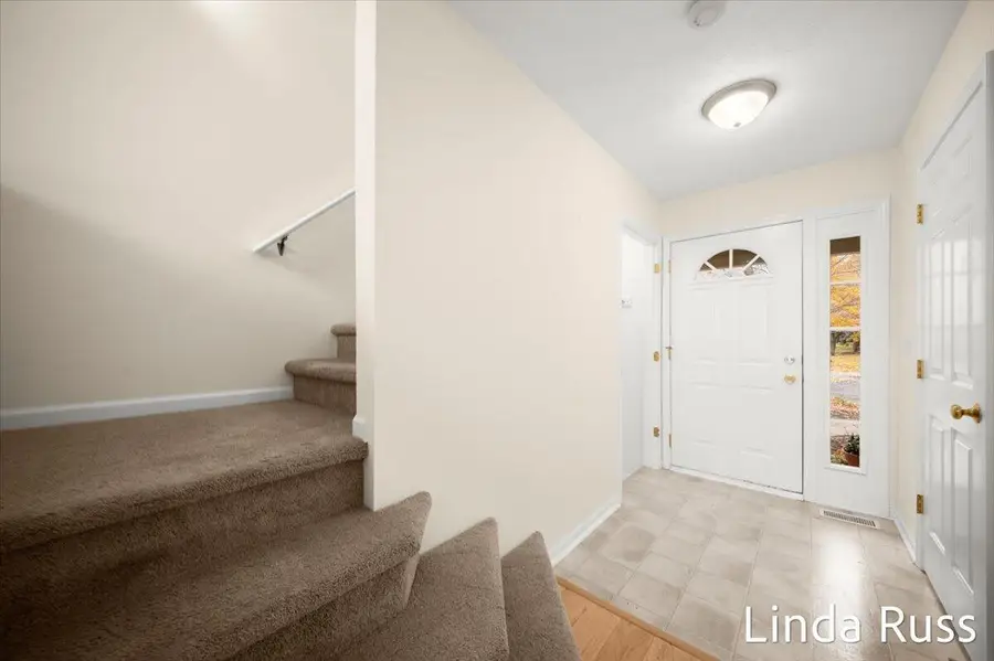 3765 Old Elm Drive Se #11, Kentwood, MI 49512 - Image #3