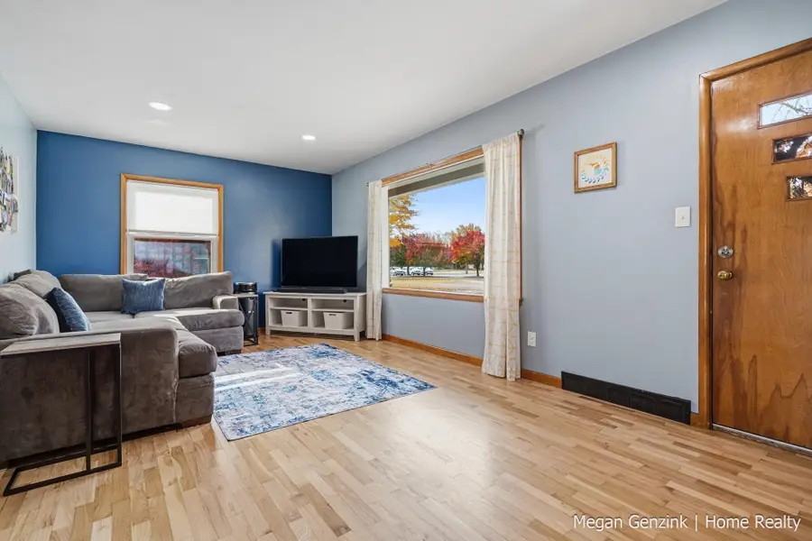 215 Calvin Avenue, Holland, MI 49423 - Image #3