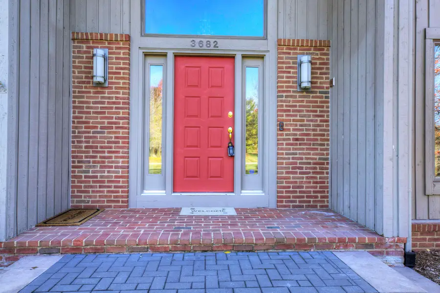 3682 Tanglewood Court, Ann Arbor, MI 48105 - Image #2
