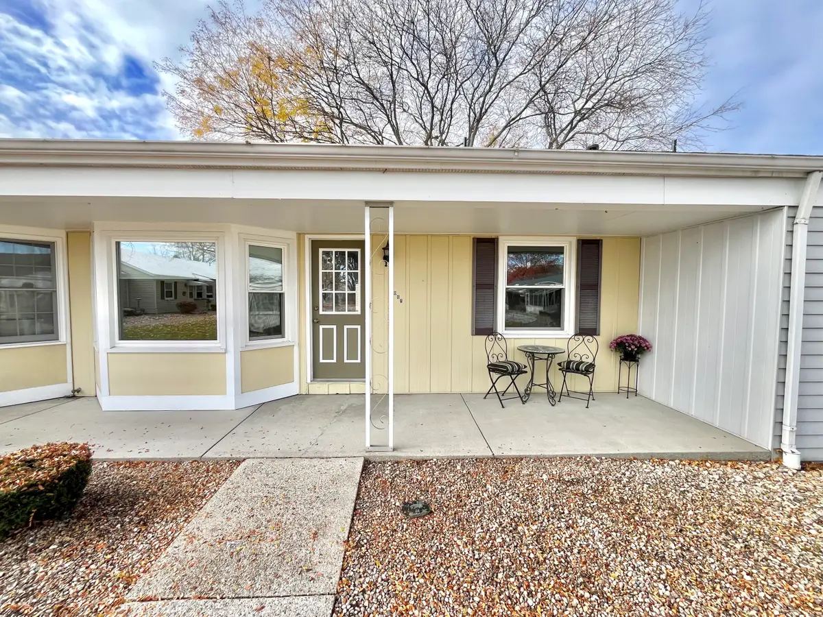 1002 Village Lane, Jenison, MI 49428 - Image #1